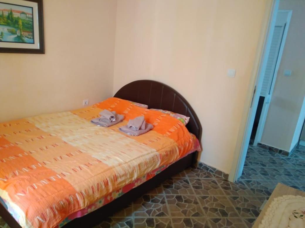 Appartement Monoliza à Utjeha-Bušat Extérieur photo
