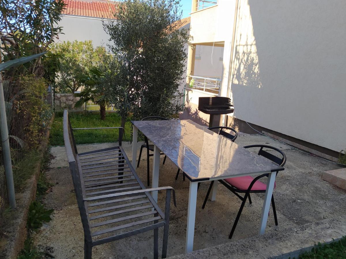 Appartement Monoliza à Utjeha-Bušat Extérieur photo