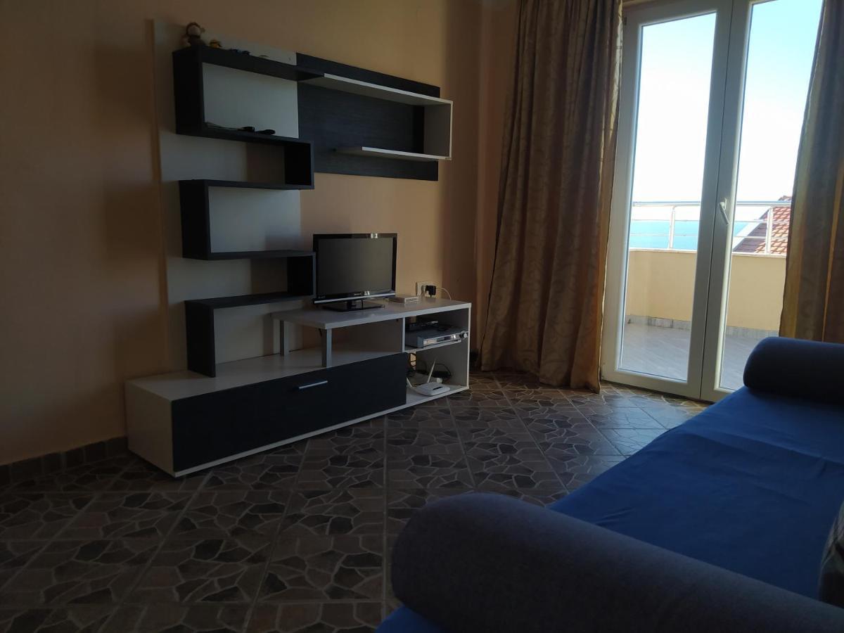 Appartement Monoliza à Utjeha-Bušat Extérieur photo