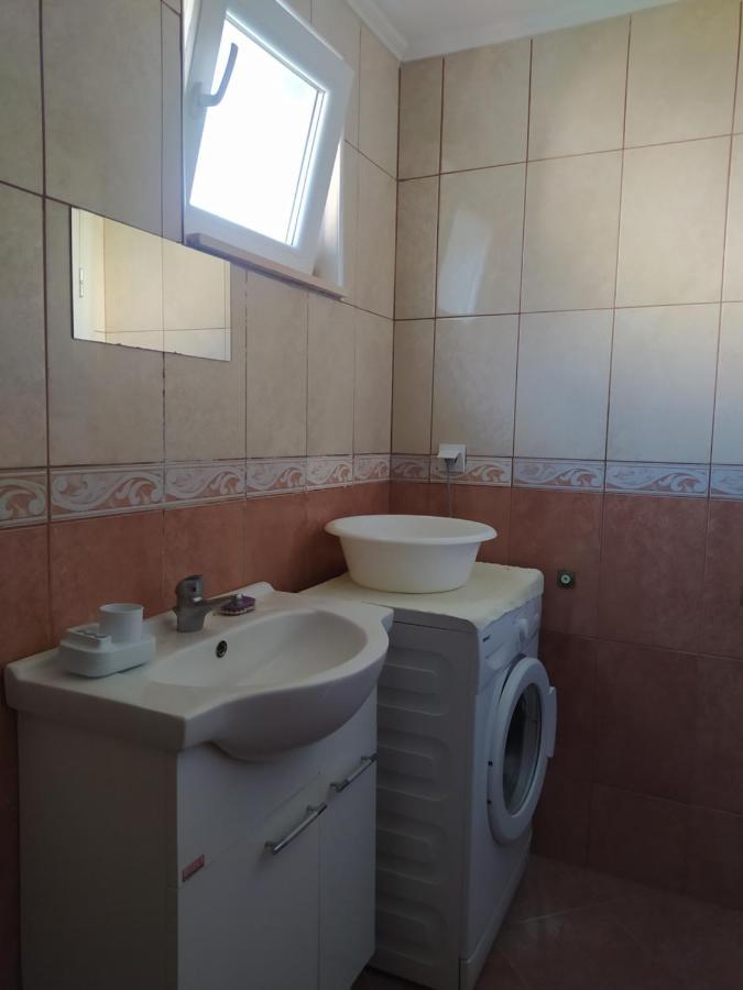 Appartement Monoliza à Utjeha-Bušat Extérieur photo