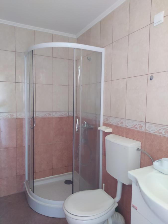 Appartement Monoliza à Utjeha-Bušat Extérieur photo